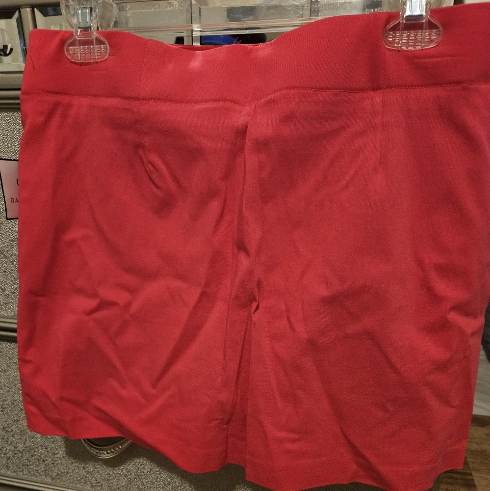 MODERN FIT SKORT WITH FRONT SLIT